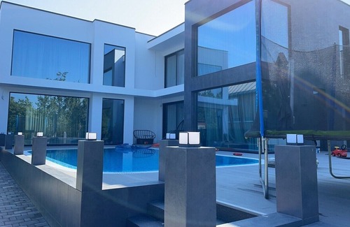 Prymors'kyi district Maison | Modern house with private pool - 5 min to the private beach