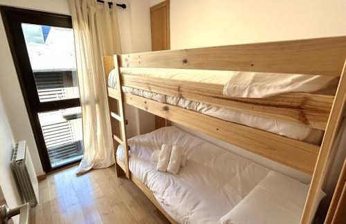 Esterri D'Aneu Appartement | Modern i familiar apartament a Esterri d'Àneu by RURAL D'ÀNEU