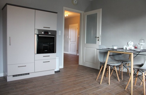 Brookmerland Appartement | Appartement moderne et idyllique à Störtebekerland