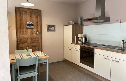 Hauenstein Appartement | Modern, individually furnished apartment on the edge of the forest