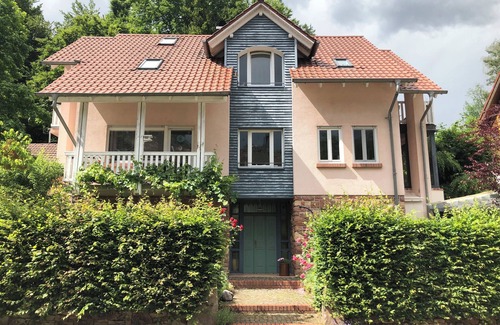 Hauenstein Appartement | Modern, individually furnished apartment on the edge of the forest