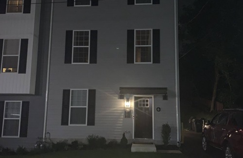 Phoenixville Maison | Modern Industrial, 12 min walk to Bridge St