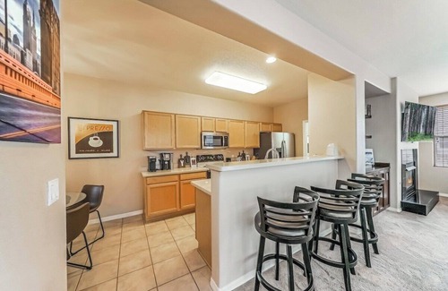 Kierland Copropriété | Modern Kierland Condo w/Shared Pool + Close to Dining and Shopping!