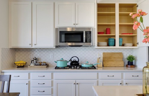 Lake Point Maison | Modern Lake Point Home - 1 Mi to Great Salt Lake!