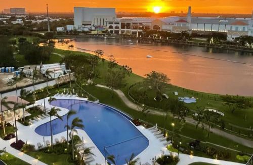 Merida Municipality Appartement | Modern Lakeview Condo with Pool and Gym by LAHOS