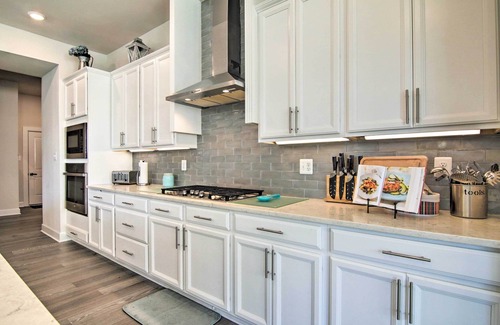 Lewes Maison | Modern Lewes Home w/ Deck, Grill + Pond View!