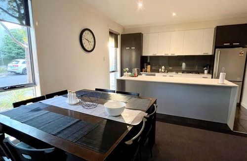 Maidstone Maison | Modern Living | Near Flemington Racecourse, Highpoint Shopping Centre & CBD