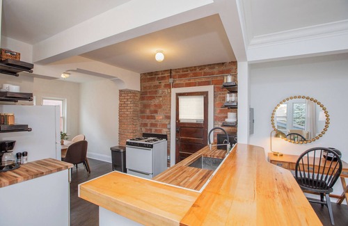 Lakewood Appartement | Modern Loft in Historic Birdtown - Unit 4