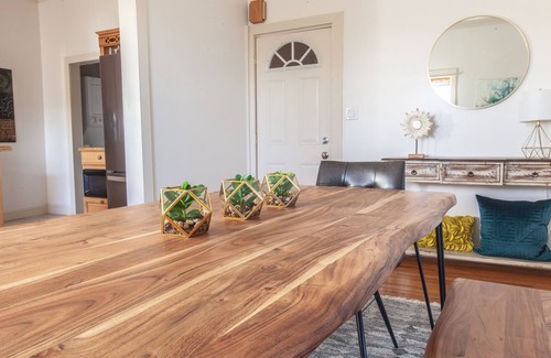 Independence Appartement | Modern Loft on the Historic Independence Square #B