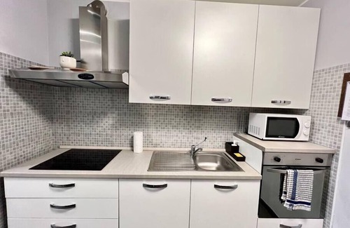 Collegno Appartement | Modern Loft with Jacuzzi[30m meter].