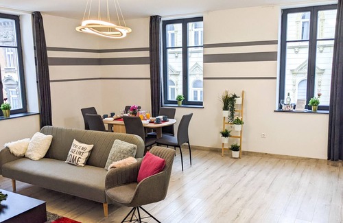 Terezvaros Copropriété | MODERN LUXE CONDO IN HEART OF DOWNTOWN BUDAPEST *ROOFTOP SWIMMING POOL*