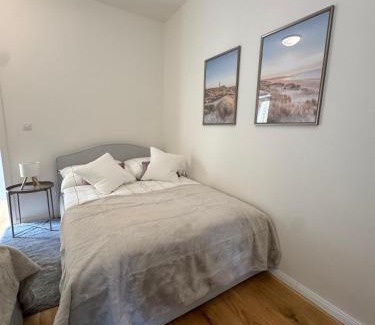 Prague 5 Appartement | Modern Luxury Apartment with Garden