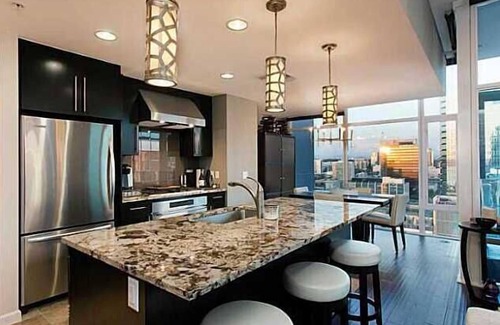 Downtown San Diego Copropriété | Modern Luxury Condo exécutif dans la tour la plus prestigieuse de la Petite Italie!