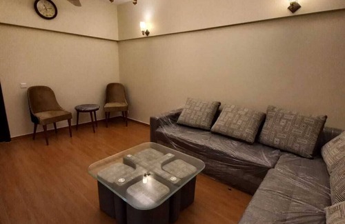 Gulshan-e-Iqbal Appartement | Modern Luxury Guest Apartment. 5 Minutes To The Shopping Mall & Theme Park
