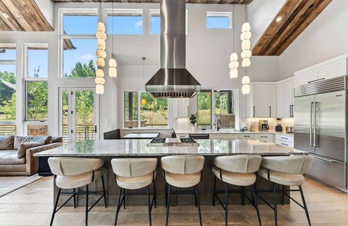 Silverthorne Appartement | Modern Luxury Home Near 4 Ski Resorts
