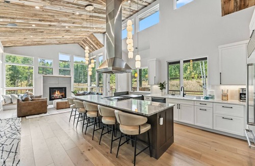 Silverthorne Appartement | Modern Luxury Home Near 4 Ski Resorts