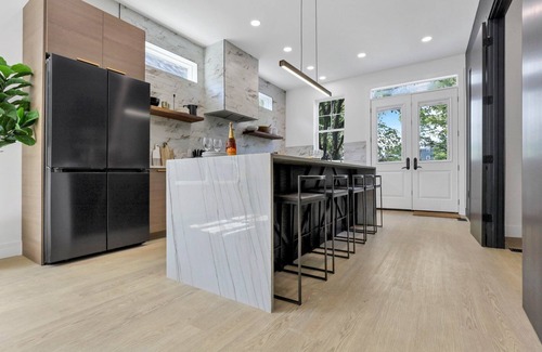 Near East Columbus Maison | Modern Luxury in Downtown Cbus - Close to Franklin Park and the East Market