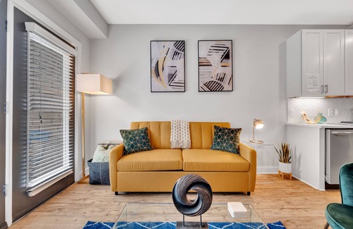 Plaza Midwood Appartement | Modern Luxury ☞ King Bed ☞ 1BR in Plaza Midwood