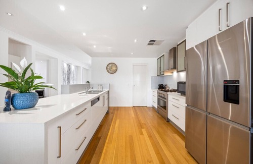 Yeronga Maison | Modern Luxury Riverfront Sanctuary