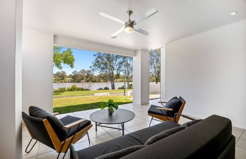 Yeronga Maison | Modern Luxury Riverfront Sanctuary