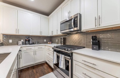 Knox - Henderson Maison | Modern Luxury Townhome downtown
