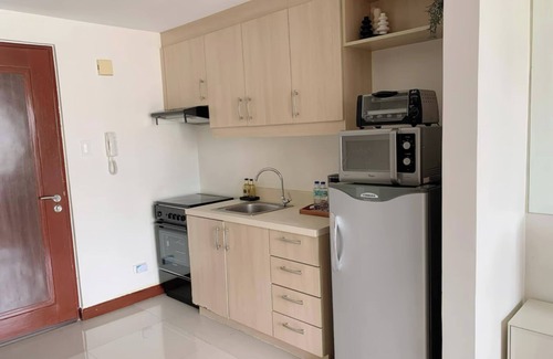 San Lorenzo Copropriété | Modern Makati Condo for Rent - City Views & Convenience
