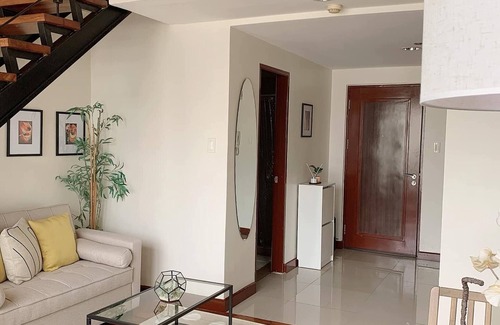 San Lorenzo Copropriété | Modern Makati Condo for Rent - City Views & Convenience