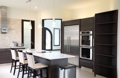 Town of Orangetown Maison | Modern Mansion Near NYC, aéroports, restaurants, activités, shopping et plus!