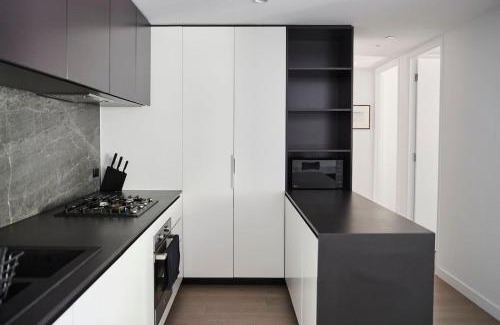 North Melbourne Appartement | 'Modern Minimalism' Slate Chic in the City