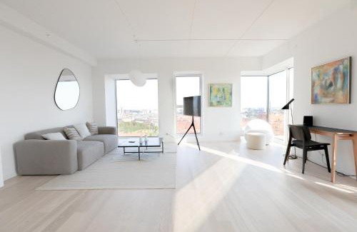 Vesterbro Appartement | Modern Minimalist Apartment with Panoramic Views