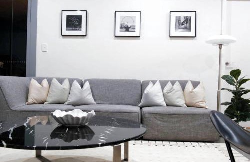 Lidcombe Appartement | Modern Minimalist Haven
