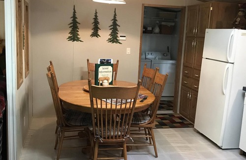 Woodgate Maison | Camp ADK modulaire moderne