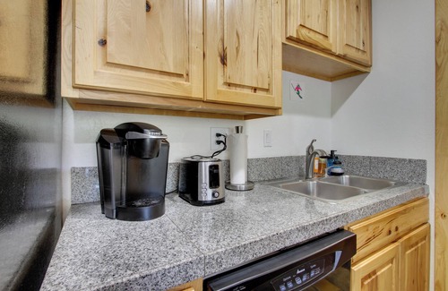 Big Sky Copropriété | Modern Mountain-View Condo at Big Sky Resort!