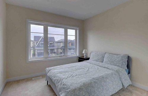 Caledonia Maison | Modern NEW Build in Caledonia