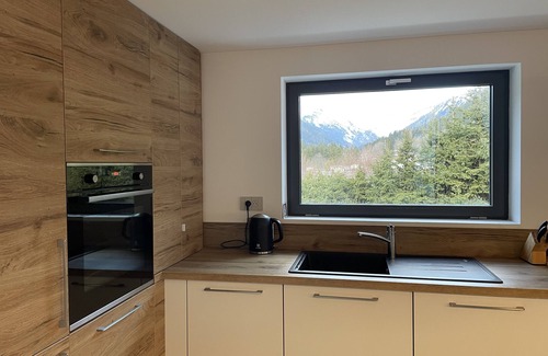Le Lavancher Chalet De Ski | Modern new built Chalet