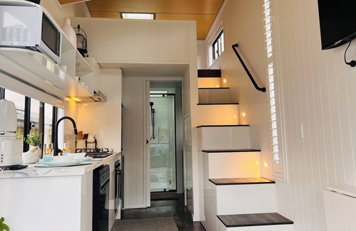 Drewvale Cabine | Modern, New, Fully Fitted Tiny House