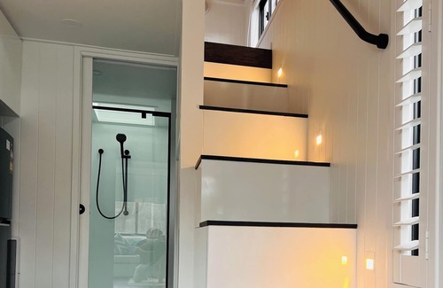 Drewvale Cabine | Modern, New, Fully Fitted Tiny House
