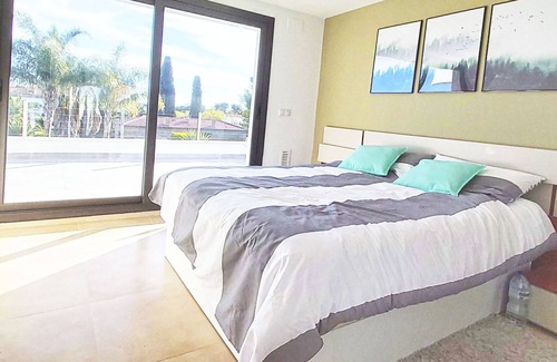 El Roc de Sant Gaieta Maison | MAISON NOUVELLE MODERNE AVEC PISCINE PRIVÉE ET BBQ À PROXIMITÉ DE LA PLAGE