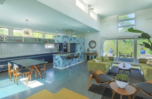 Miller Beach Maison | Modern Oasis 2 blocks to Beach Rooftop Terrace