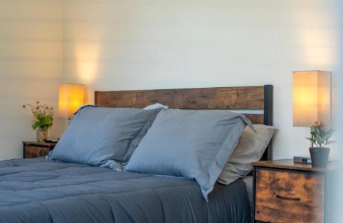 Mount Helix Maison | Modern Oasis New 2BR in La Mesa