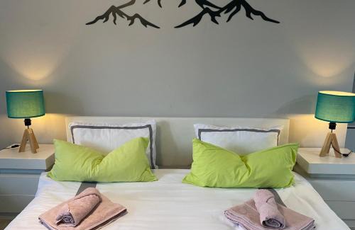 Nova Lesna Appartement | Modern Oasis