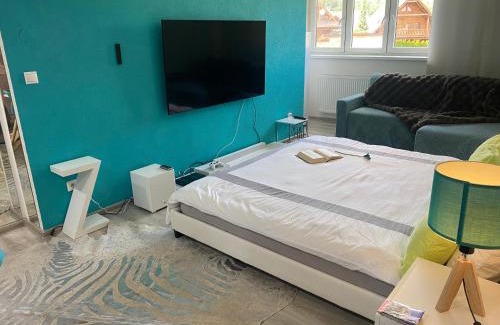 Nova Lesna Appartement | Modern Oasis