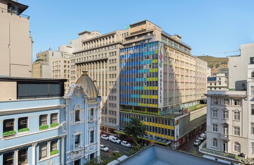 Flora Park Appartement | Modern One Bed Apt - Central - Pool