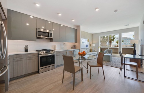 Mountain View Appartement | Modern One Bedroom in Resort-Style Community