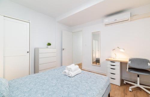 Plaza de Toros-Doctores-San Lazaro Appartement | Modern Plaza de Toros Apartment with Free Parking