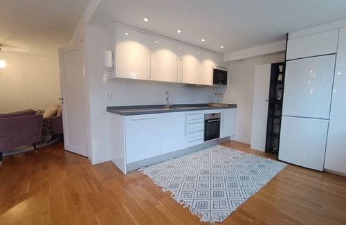 Floda Appartement | Modern & Private near Nature: kitchen, washer - perfect for 2-4 people & up to 5