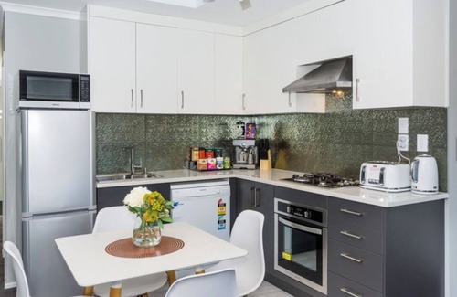 Rosedale Maison | Modern Private 2nd Floor 2bedroom 2 bathroom home unit