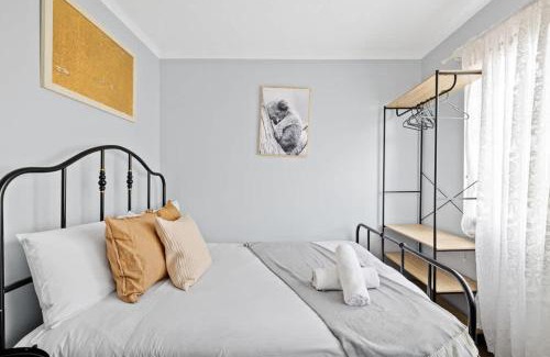 Liverpool Maison | Modern Private Double Room - Central Spot at Liverpool - Shared Bathroom