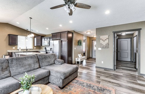 Rapid City Maison | Modern Rapid City Duplex w/ Yard: 5 Mi to Downtown
