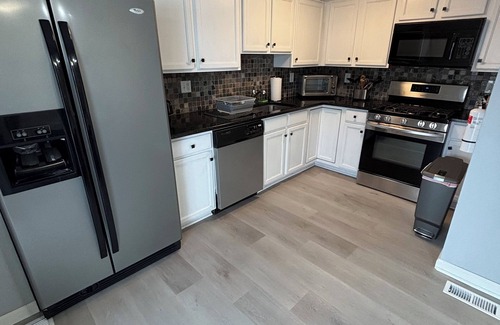 Southend Maison | Modern & Recently Renovated Beach house. Sleeps 6